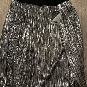 PROJECT RUNWAY Silver Pleated Midi Skirt S